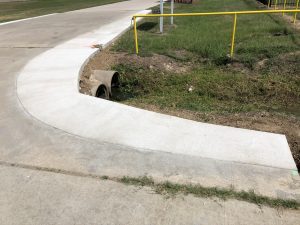 commercial concrete curb